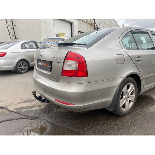 Фаркоп Трейлер на SKODA Octavia 2004–2009  Арт. 9710 (A5) (х/б)