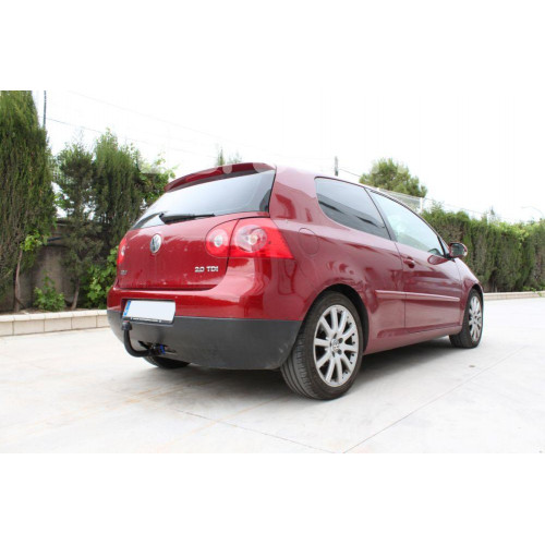Фаркоп ARAGON на VOLKSWAGEN Golf 2003–2008 Арт. E6700DV