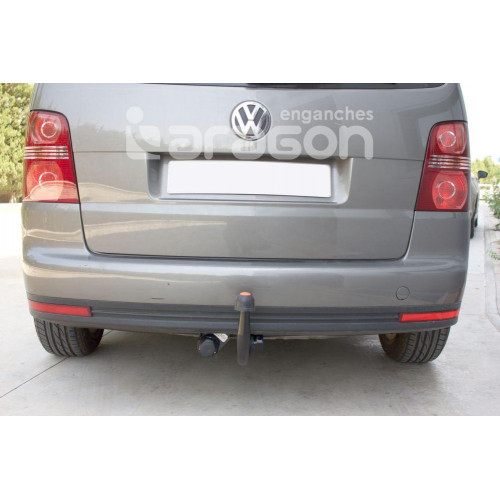 Фаркоп ARAGON на VOLKSWAGEN Touran 2010–2015  Арт. E6712AV 